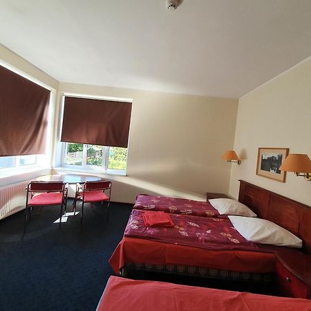 Hotel Otra Elpa Valka Esterno foto